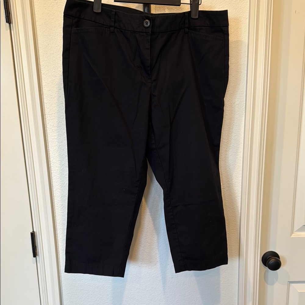 LOFT Black Original Crop Pants